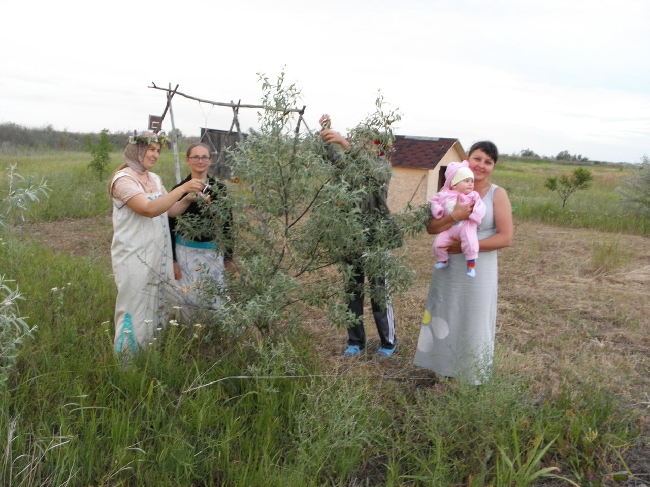 День летнего солнцестояния. ПРП Лучистое, Крым 5.jpg День летнего солнцестояния. ПРП Лучистое, Крым 5.jpg